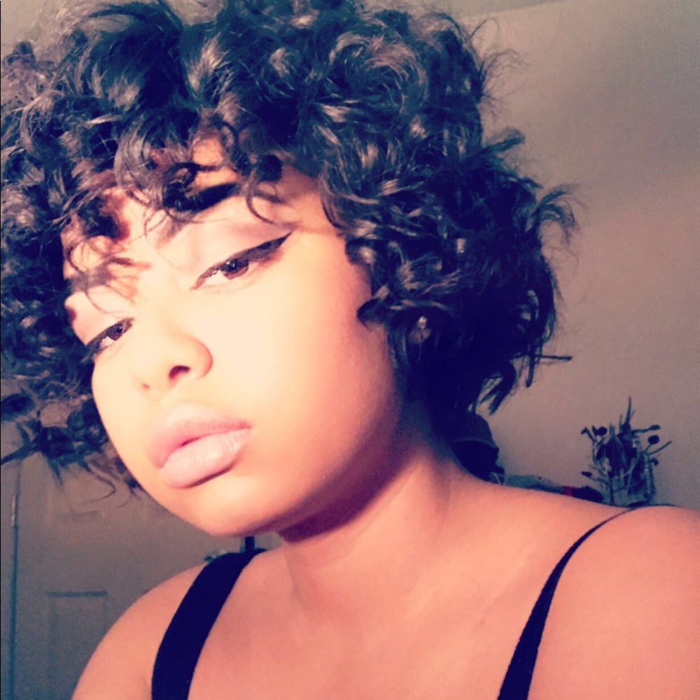 Meet your Posher, Teonta